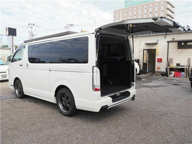 HIACE-35