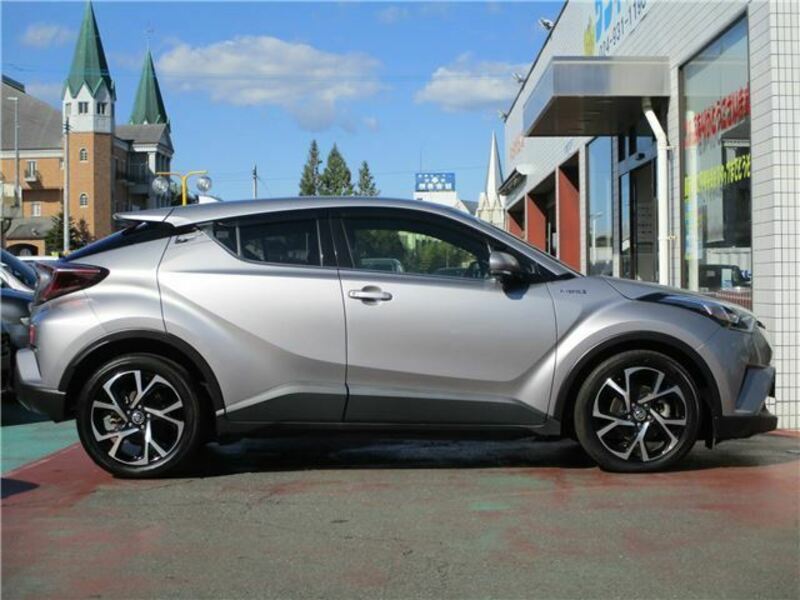 C-HR-4