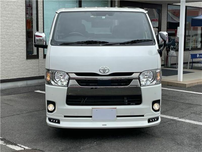 HIACE VAN-1