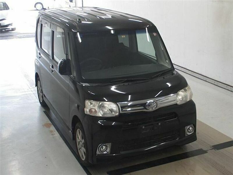 DAIHATSU　TANTO