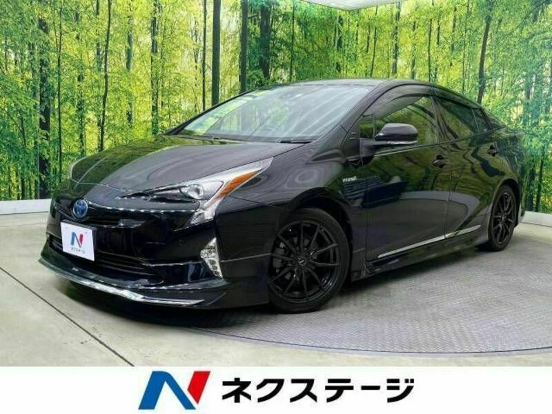 TOYOTA　PRIUS