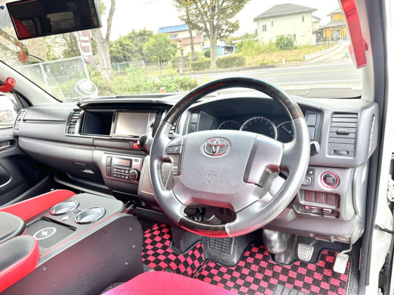 HIACE VAN-18