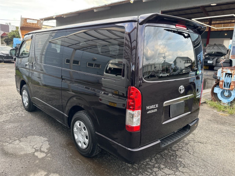 HIACE VAN-6