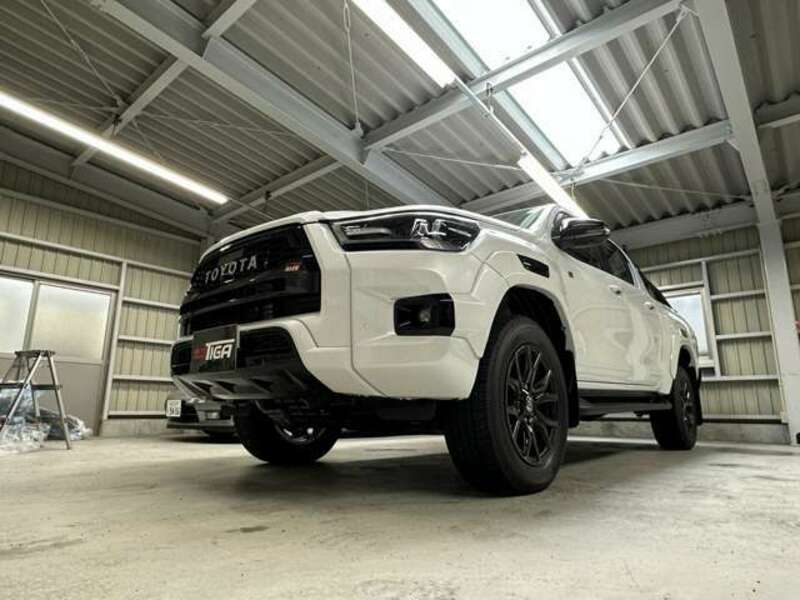 HILUX-4