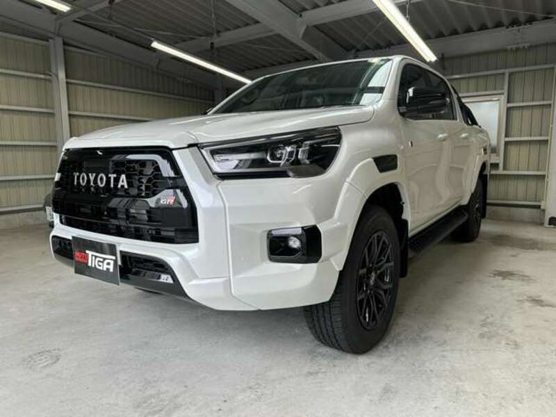 HILUX-2