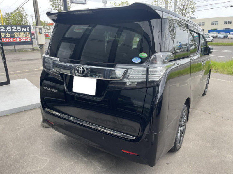 VELLFIRE-5