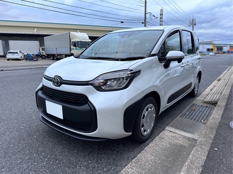 TOYOTA　SIENTA