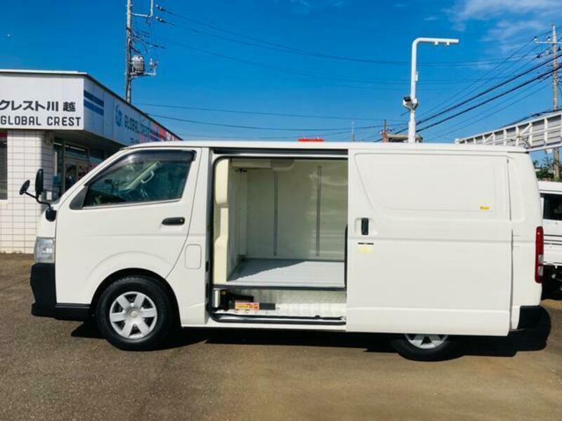 HIACE VAN-9