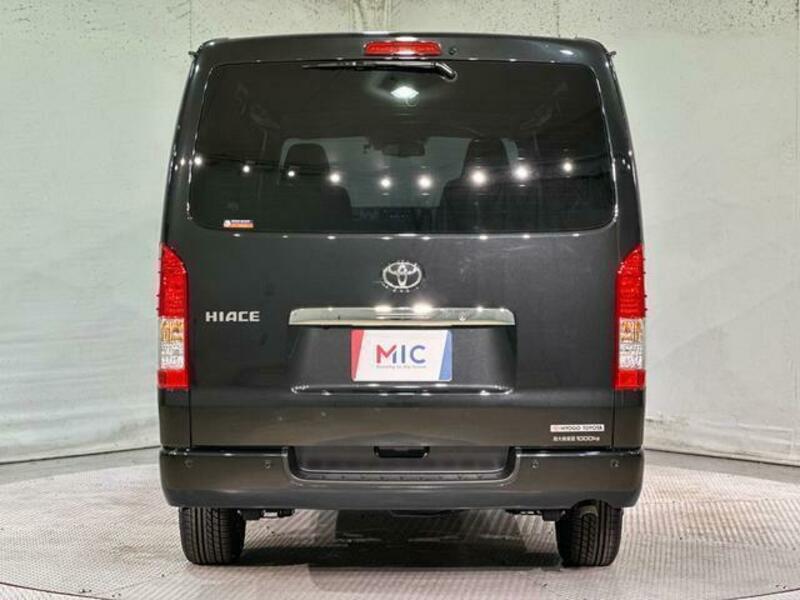 HIACE VAN-14