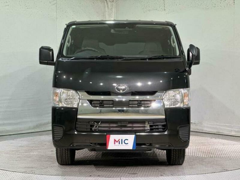 HIACE VAN-11