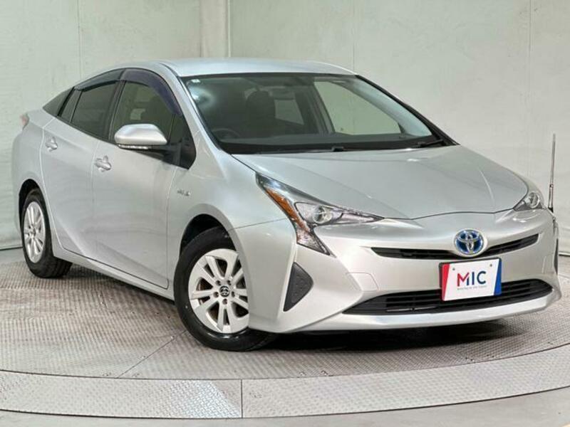 PRIUS-12