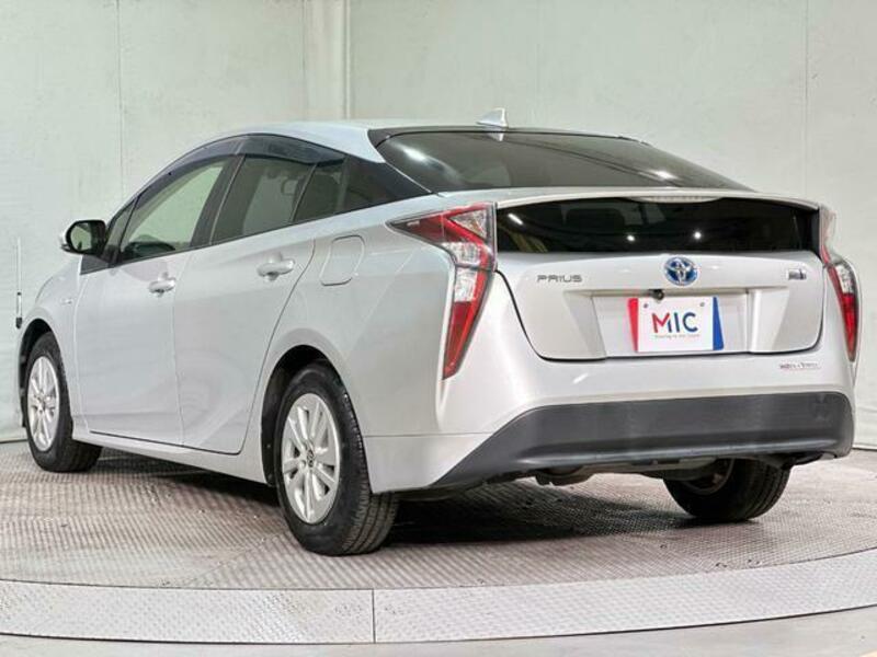 PRIUS-14