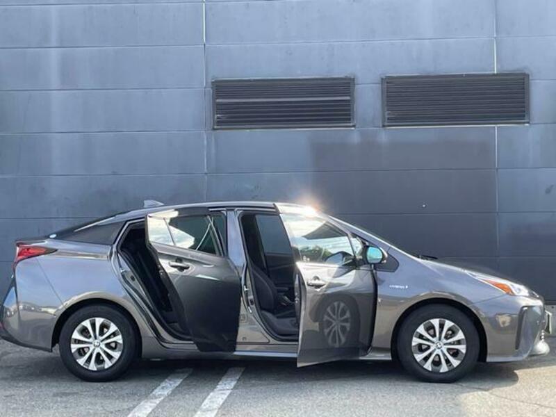 PRIUS-13