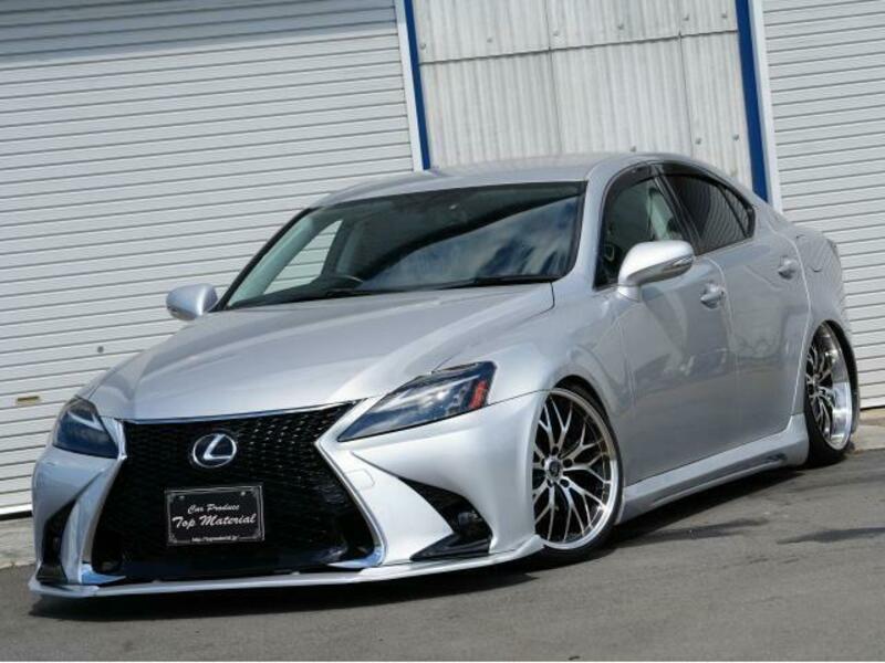 LEXUS　IS