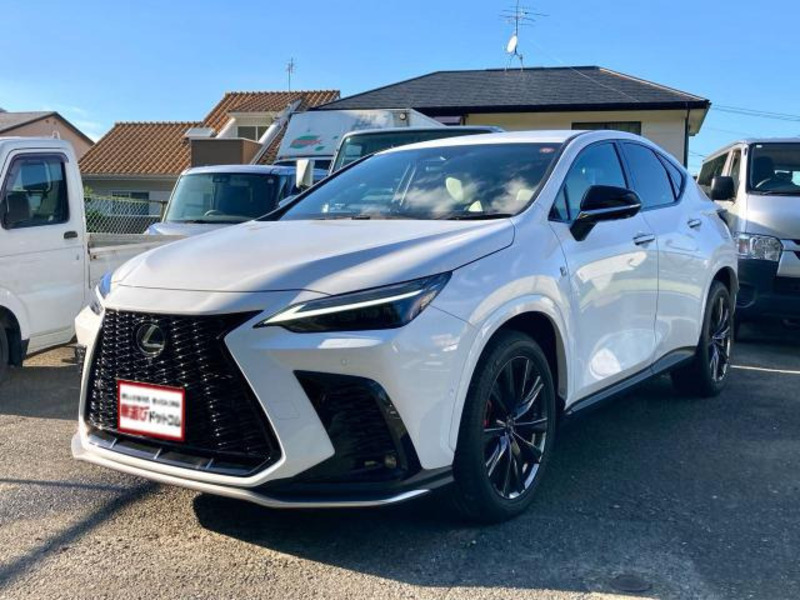 LEXUS　NX