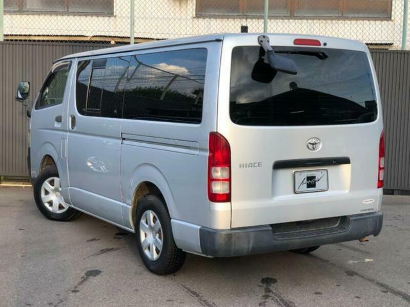 HIACE VAN-4