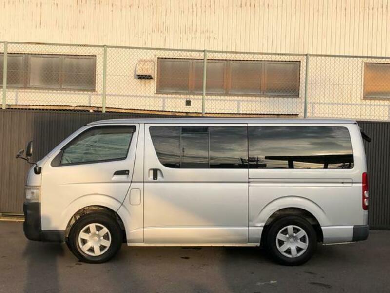 HIACE VAN-7