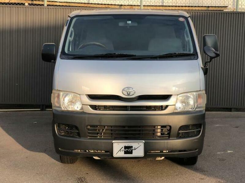 HIACE VAN-1