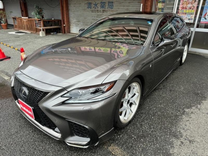 LEXUS　LS