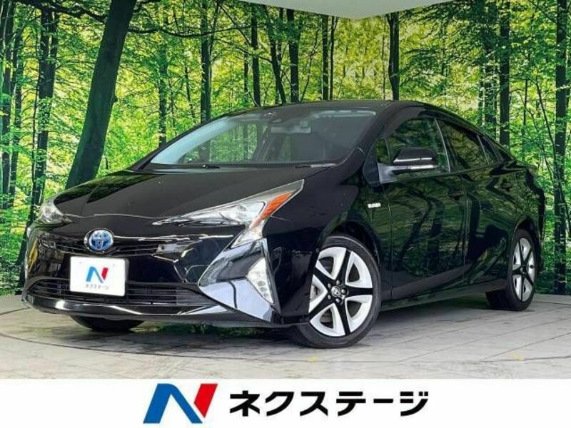 TOYOTA　PRIUS