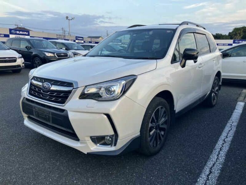 SUBARU　FORESTER