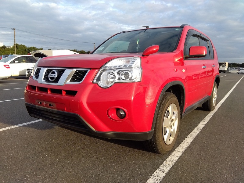 NISSAN　X-TRAIL