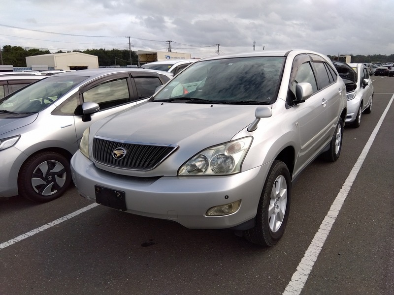 TOYOTA　HARRIER