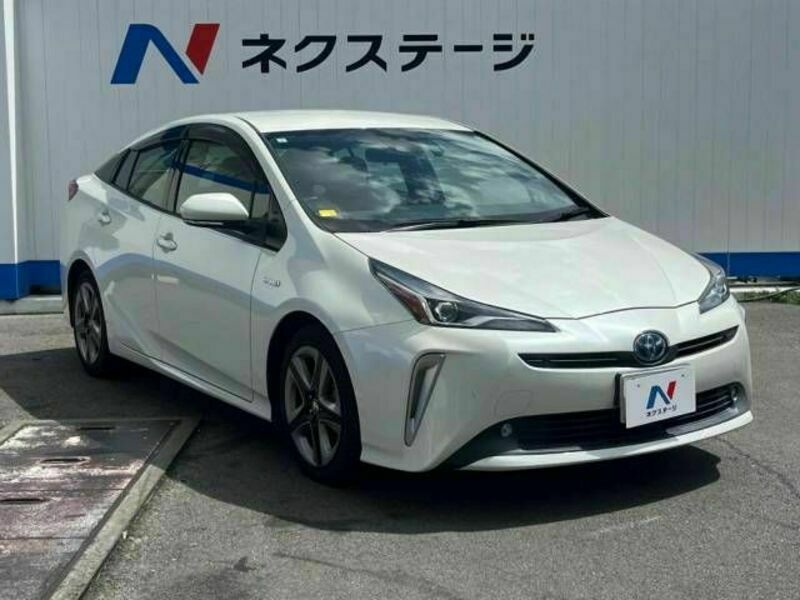 PRIUS-16