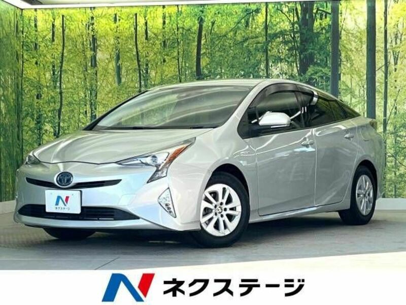 TOYOTA　PRIUS