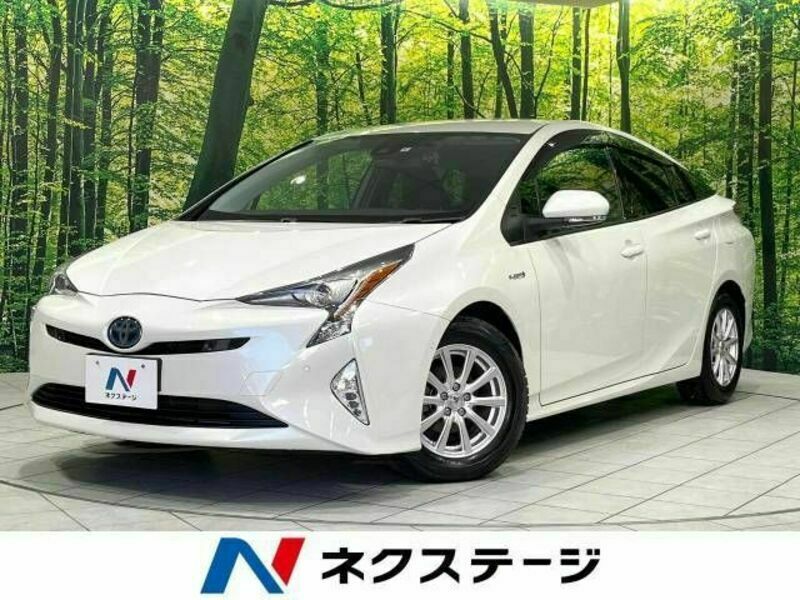 TOYOTA　PRIUS