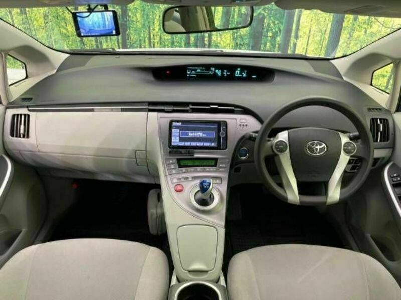 PRIUS-1