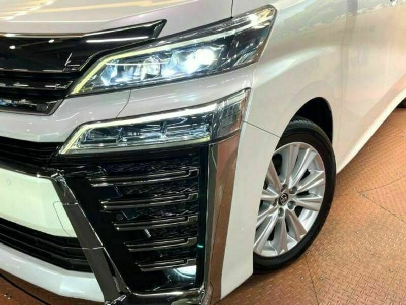 VELLFIRE-15