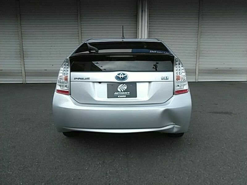 PRIUS-18