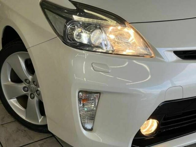 PRIUS-12