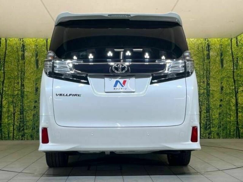 VELLFIRE-16