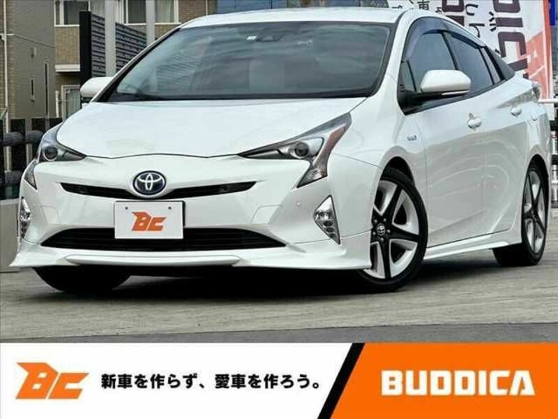 TOYOTA　PRIUS