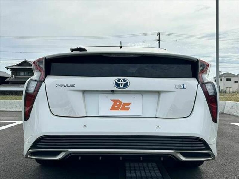 PRIUS-13