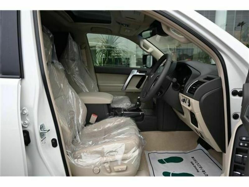 LAND CRUISER PRADO-2