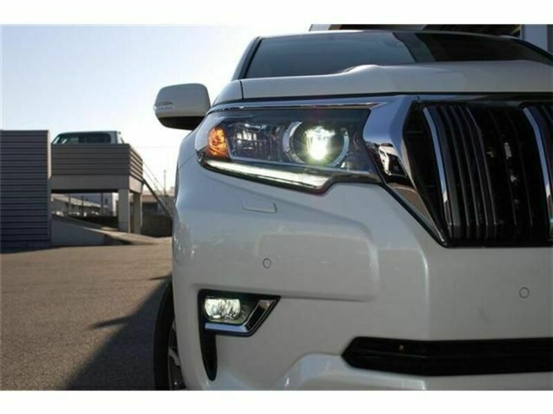 LAND CRUISER PRADO-12