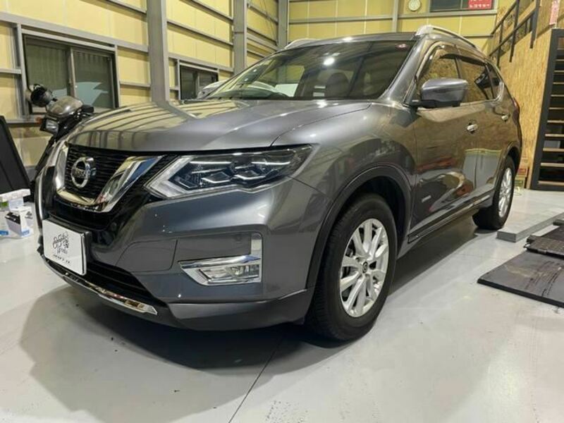 X-TRAIL