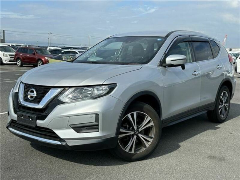 NISSAN　X-TRAIL