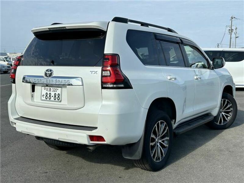 LAND CRUISER PRADO-1