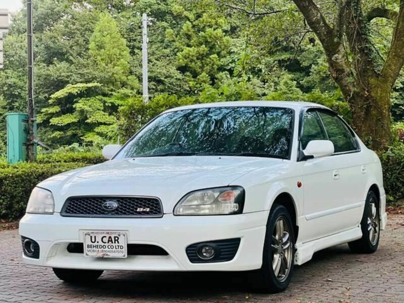 SUBARU　LEGACY B4