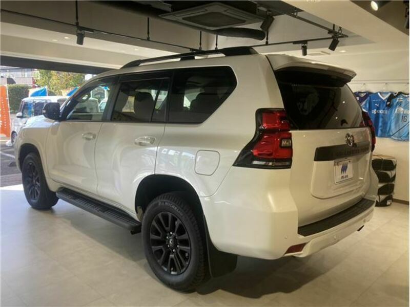 LAND CRUISER PRADO-4