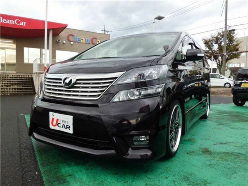 TOYOTA　VELLFIRE