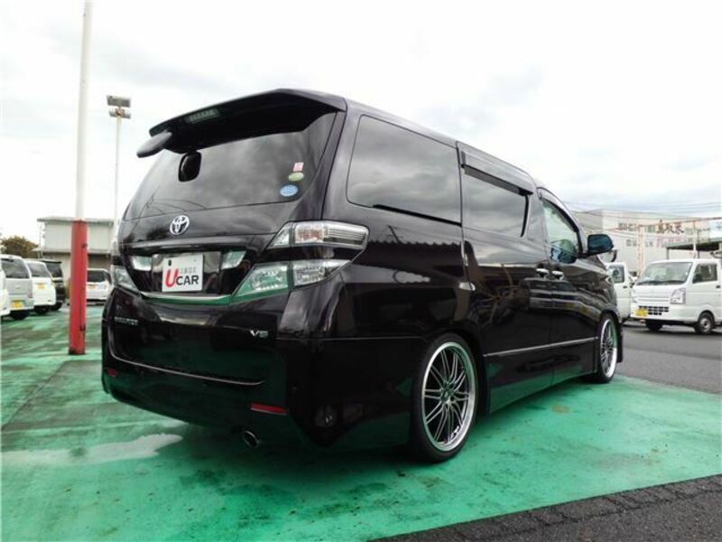 VELLFIRE-2