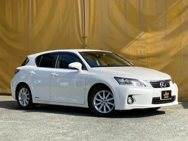 LEXUS　CT