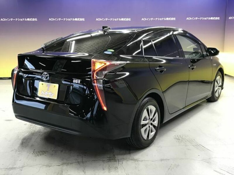 PRIUS-7