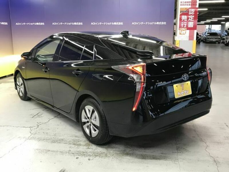 PRIUS-9