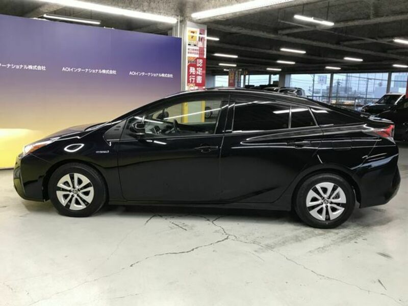 PRIUS-10